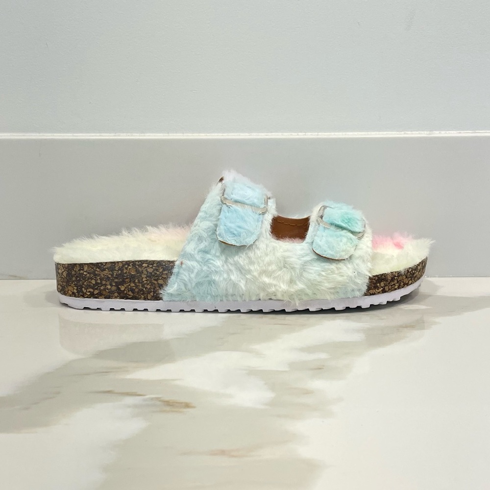 NEW Fuzzy Pastel Sandals (size EU 38)